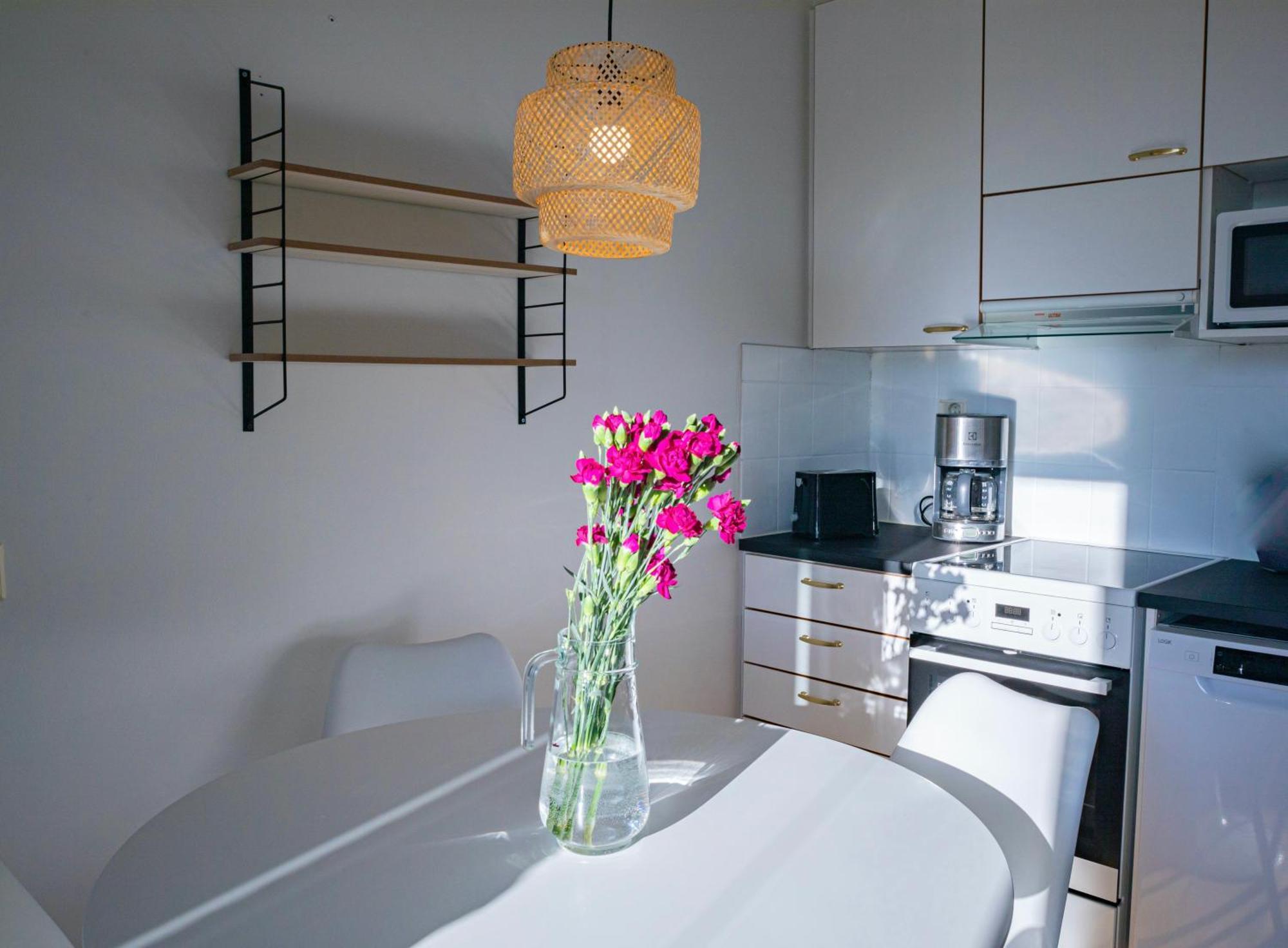 Taika The Arctic Gem With Sauna, Glazed Balcony & Free Parking