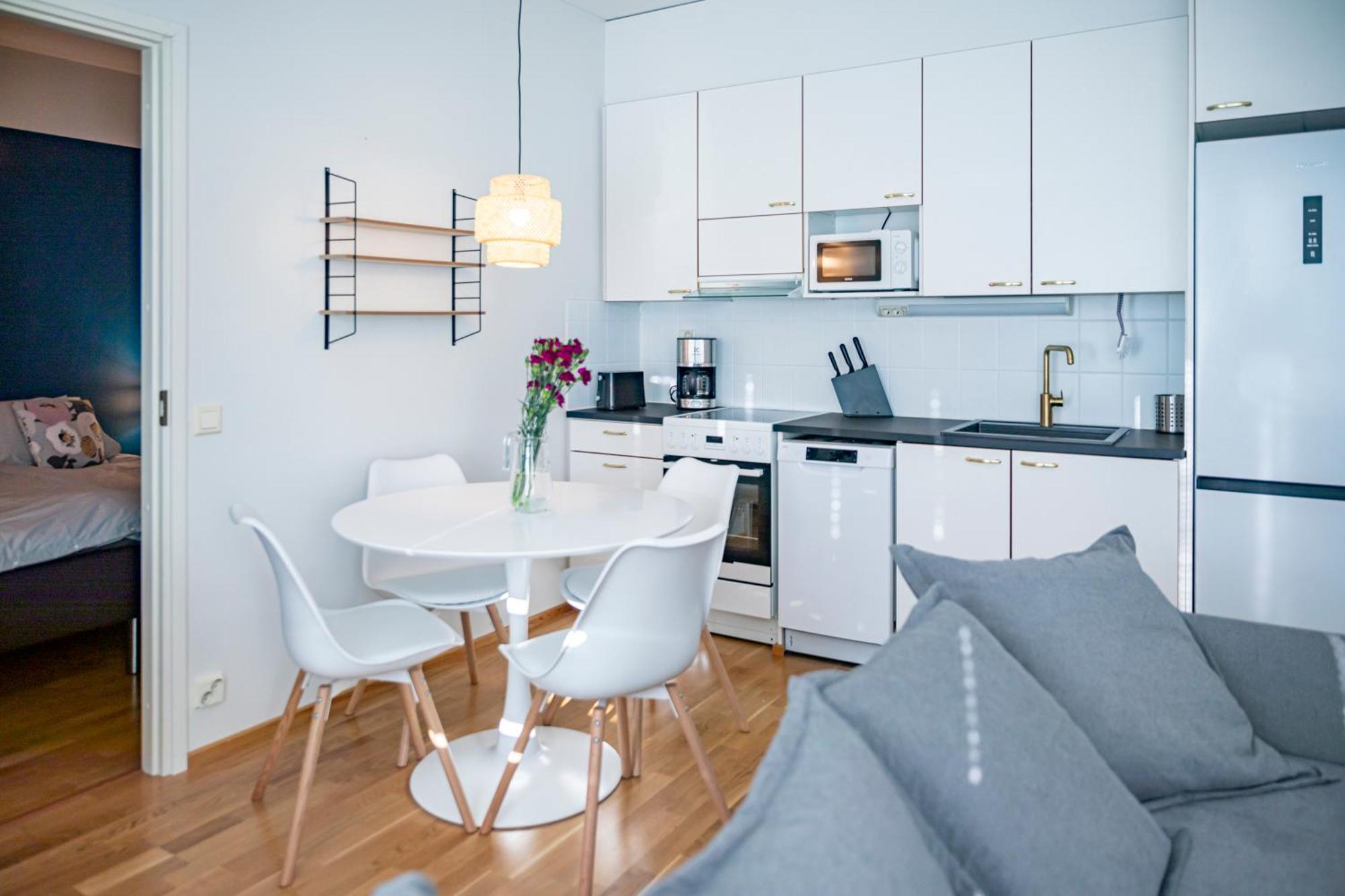 Taika The Arctic Gem With Sauna, Glazed Balcony & Free Parking